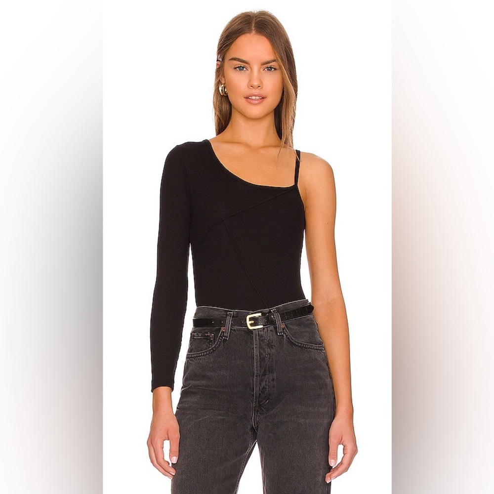NWT- LNA Revolve Aya One Shoulder Top Black